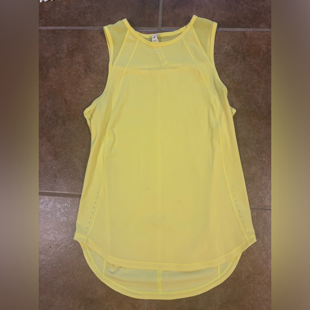 Lululemon Sculpt On the Move Tank Top Back Vent